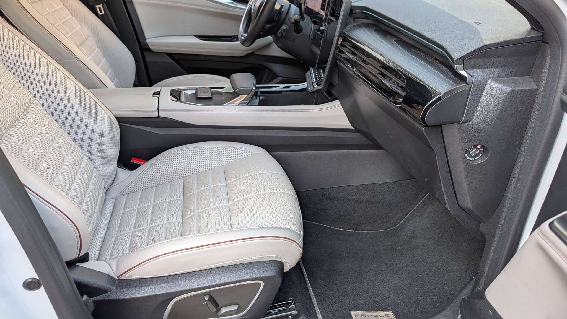 Renault Espace  Espace VI 2023 e-Tech full hybrid 7p Iconic 200cv auto